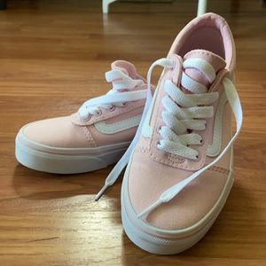Vans Ward Low Girl’s Sneaker - pink